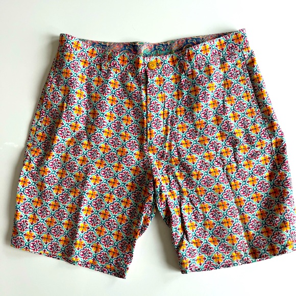 🌼 Blossom into Style with Flower Pattern Shorts! 🌼 - Picture 1 of 5